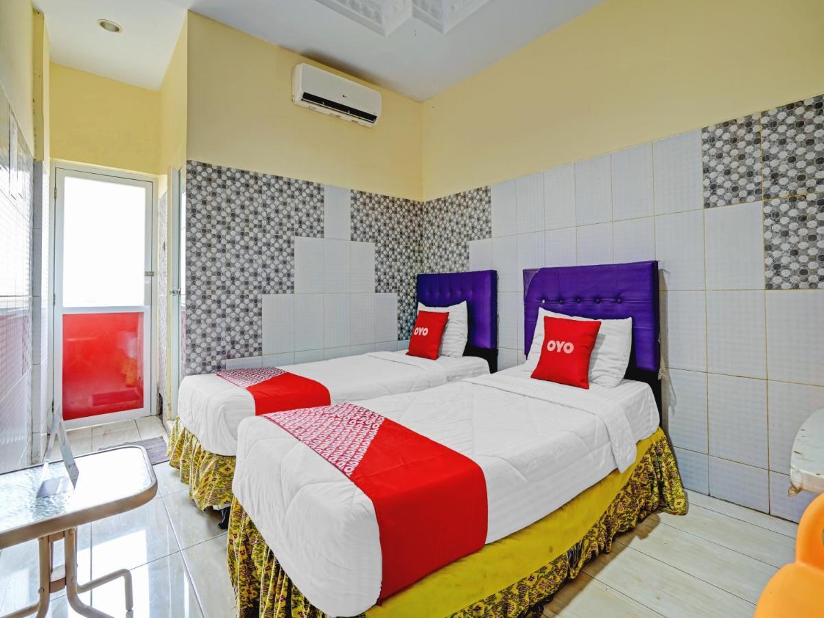Oyo 90238 Hotel Nusantara Cirebon Exterior foto